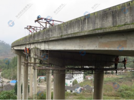 Synchronous Lifting Construction of Sichuan Luzhou Tongda Road And Bridge Co., Ltd.